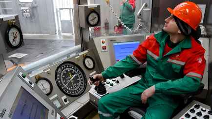 «Белоруснефть» предложила белорусам зарплату в 3700 рублей с «гарантированным ростом» через 3 месяца. Что и где нужно делать?