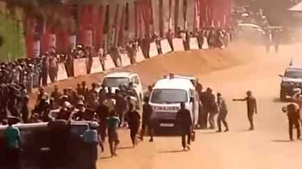 На Шри-Ланке гоночное авто влетело в толпу зрителей — 7 человек погибли