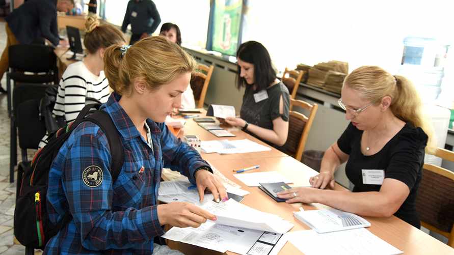 Минобразования Беларуси утвердило сроки вступительной кампании в вузы. Когда нести документы?