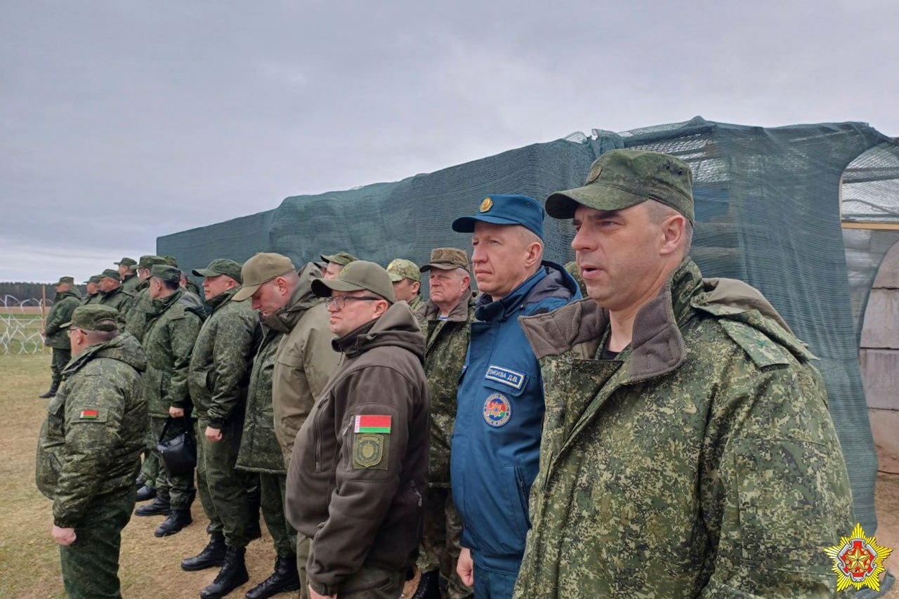 Под Гродно потренировались уничтожать диверсионные группы и перекрывать дороги