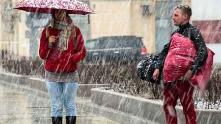 Что, опять? Синоптики предупредили о дожде, мокром снеге и гололедице в некоторых регионах Беларуси