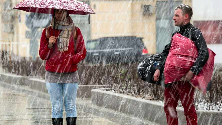 Что, опять? Синоптики предупредили о дожде, мокром снеге и гололедице в некоторых регионах Беларуси