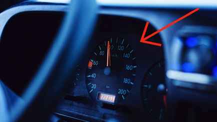 Почему спидометры всех автомобилей врут? Узнали, на сколько и как определить реальную скорость
