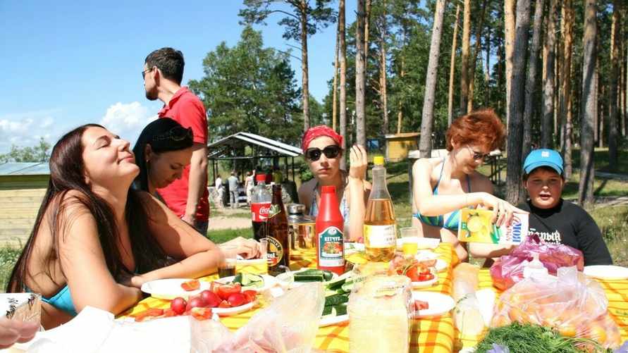 Штраф до 320 рублей. В МВД рассказали, на каких пляжах Минска разрешено пить алкоголь и жарить шашлыки