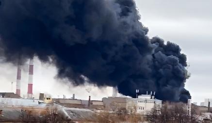 В Сеть попало видео пожара на российском заводе «Уралмаш»