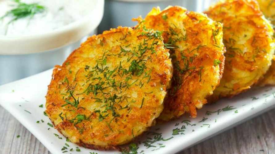 Как приготовить драники без жарки на масле? Так они получатся более вкусными и хрустящими