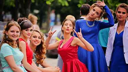 Лукашенко поручил Совмину и своей администрации взять на «жесткий контроль» школьные выпускные. Почему?