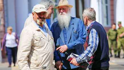 Депутаты согласились увеличить ежемесячную надбавку к пенсии некоторым белорусам. А кому пообещали бесплатные лекарства?