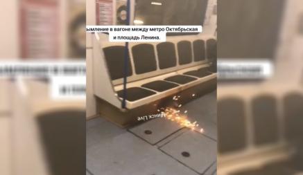 «Спасибо я боюсь теперь ездить» — В ТикТоке появилось видео искр в минском метро. Подписчики оценили реакцию пассажиров