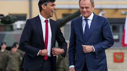 Британия решила перебросить в Польшу 16 тысяч солдат и истребители Typhoon. Что ответили в Варшаве?