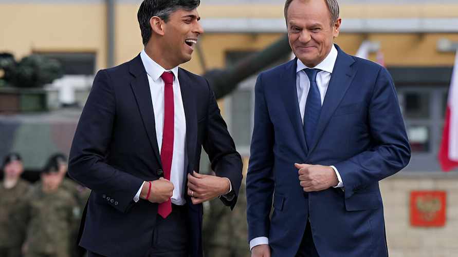 Британия решила перебросить в Польшу 16 тысяч солдат и истребители Typhoon. Что ответили в Варшаве?