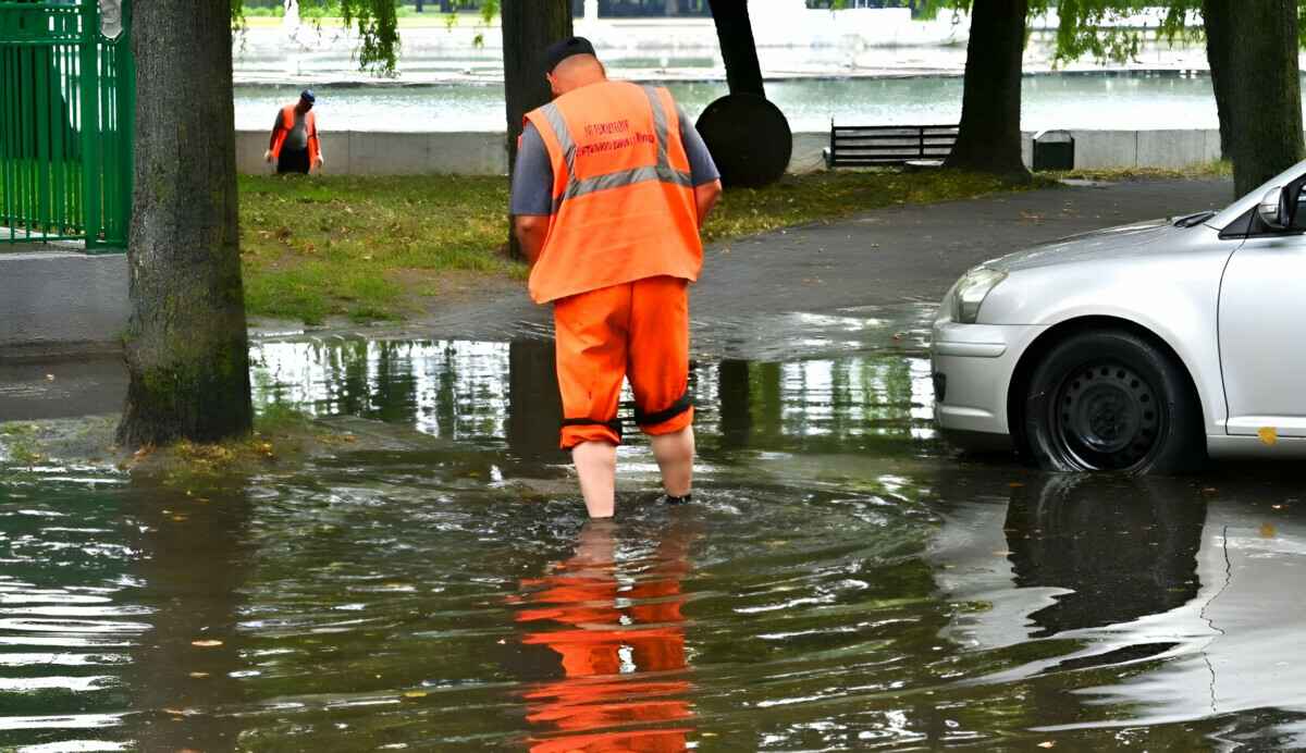 Синоптики пообещали белорусам "более солидный фронт" на выходных. Где пройдут ливни и грозы?