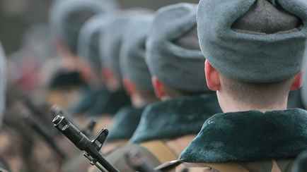 В военкоматах рассказали, сколько тысяч минчан попадут под весенний призыв и пригрозили штрафами до 16 тыс. рублей