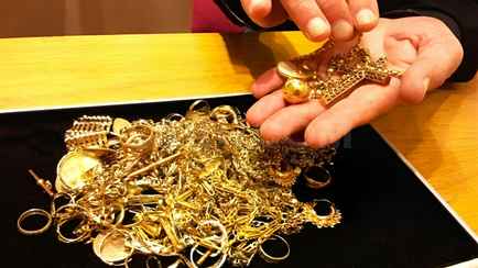 В Беларуси подняли цены на скупку золота, серебра и платины. За сколько можно сдать цепочку или кольцо?
