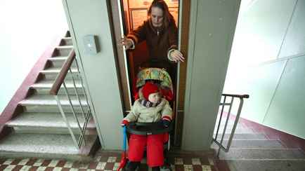 Плюс 18%. Мингорисполком поднял тарифы на обслуживание лифтов. Сколько придётся платить?