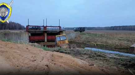 Под Докшицами машинист попал под гусеницы бульдозера и погиб