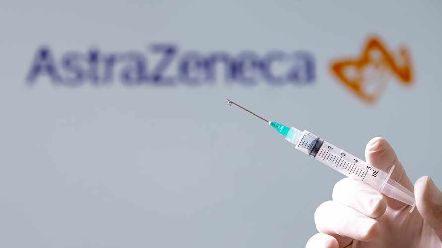 AstraZeneca признала, что её вакцина от COVID-19 может иметь смертельный побочный эффект