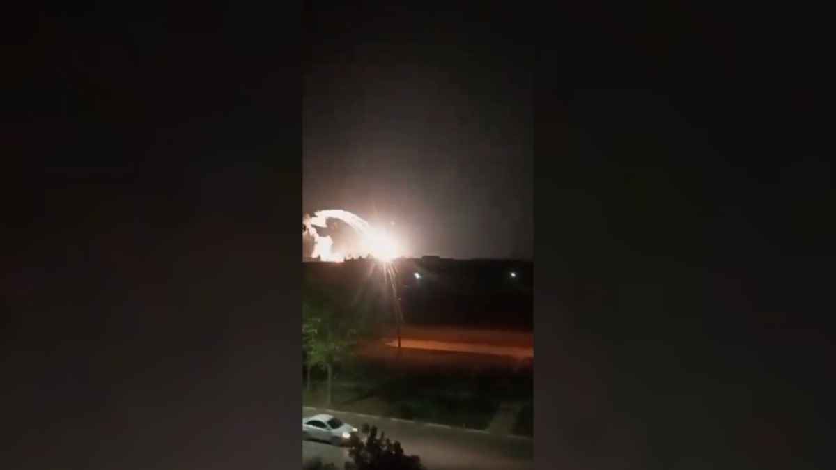 На российском военном аэродроме в Крыму прогремели взрывы