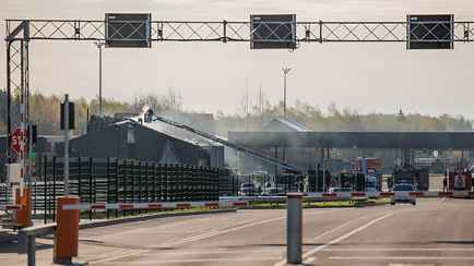 Литва начала пропускать весь транспорт через пострадавший от пожара КПП «Мядининкай» на границе с Беларусью