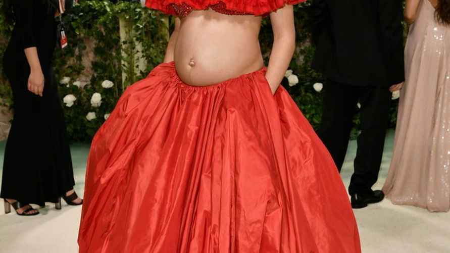 Модель Адвоа Абоа