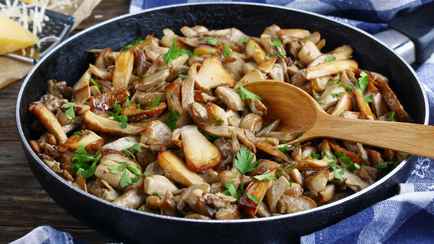 Как подрумянить грибы, чтобы они не пустили воду? Многие допускают эту ошибку при жарке