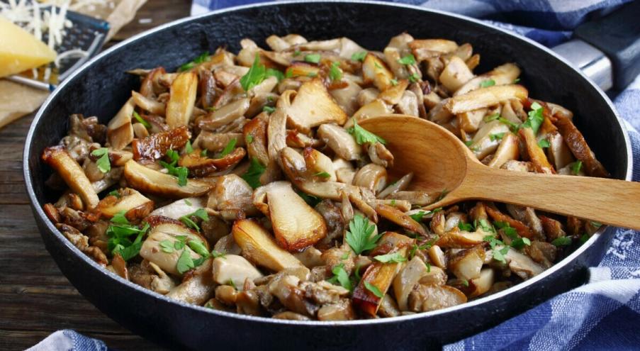 Наиболее популярным грибом в любой кухне являются шампиньоны.