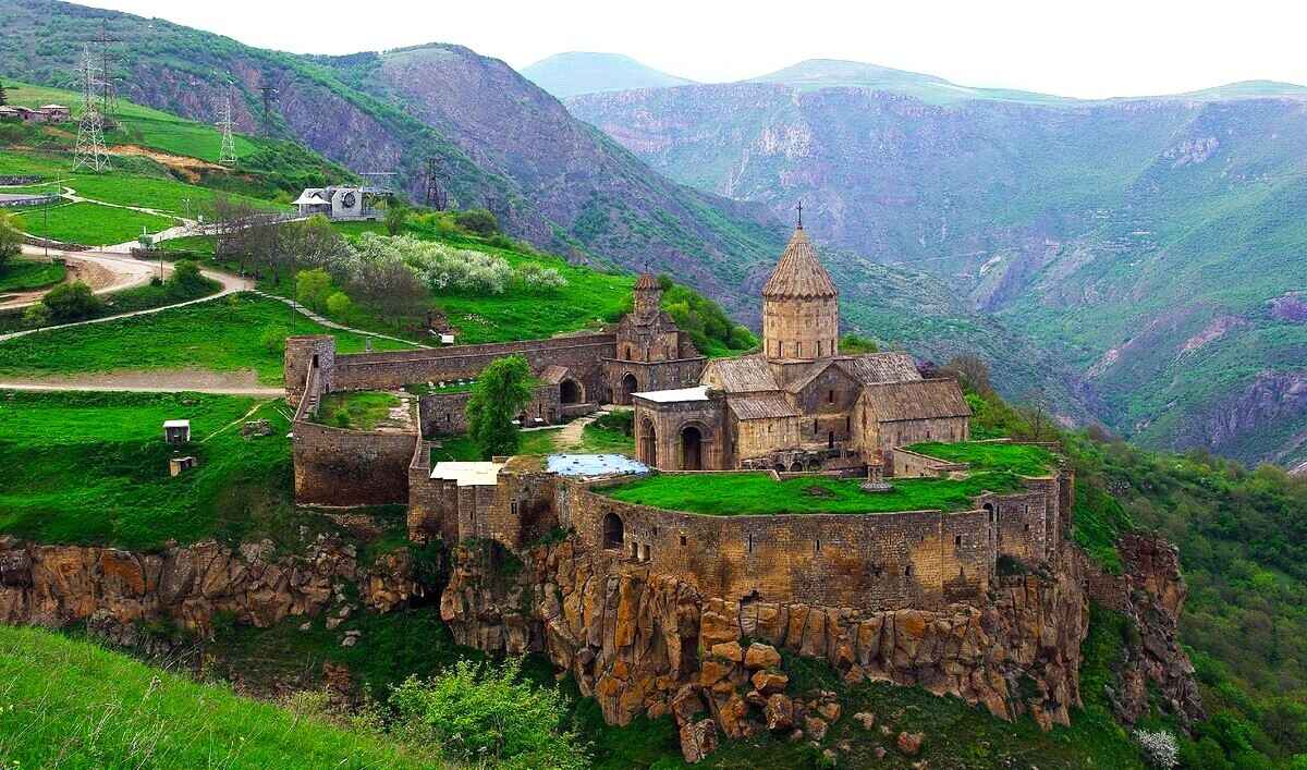 Беларусь предложила построить "нечто наподобие агрогородка" в Нагорном Карабахе