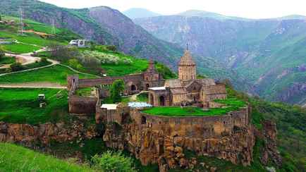 Беларусь предложила построить «нечто наподобие агрогородка» в Нагорном Карабахе