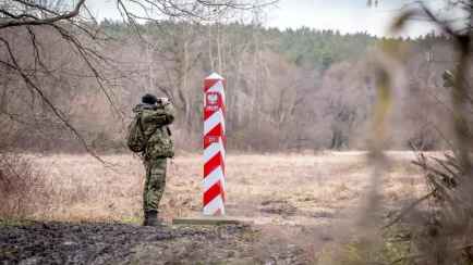 Власти Польши пообещали выделить 2,5 млрд долларов на «всевозможные препятствия» на границе с Беларусью