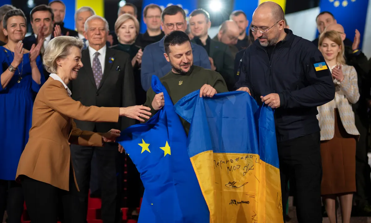 Официальное обсуждение вступления Украины в ЕС запланировали на 25 июня – Politico