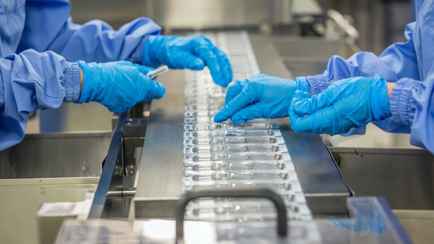 КГК упрекнул Минздрав в том, что тот не сократил масштабы вакцинации в Беларуси. На сколько урезал закупку препаратов?