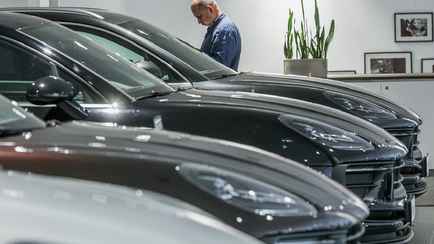 В ЕС предложили ужесточить условия ввоза люксовых авто в Беларусь — Financial Times