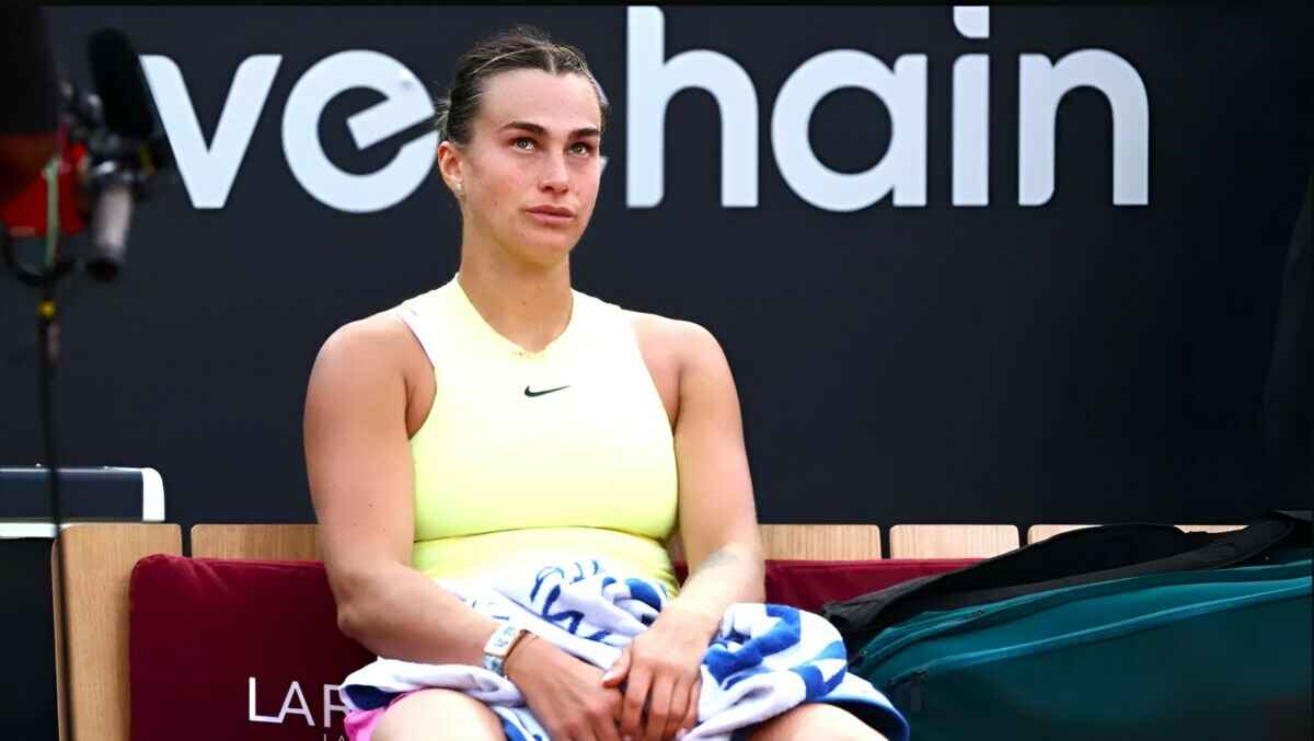 Соболенко второй раз подряд проиграла Свёнтек в финале турниров WTA-1000