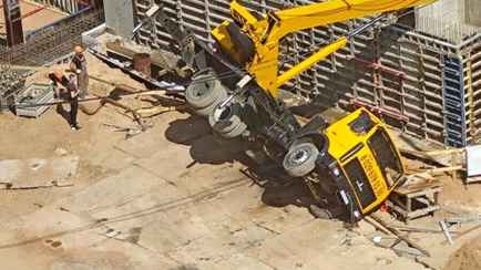 В Минске опрокинулся башенный кран. Есть пострадавшие?