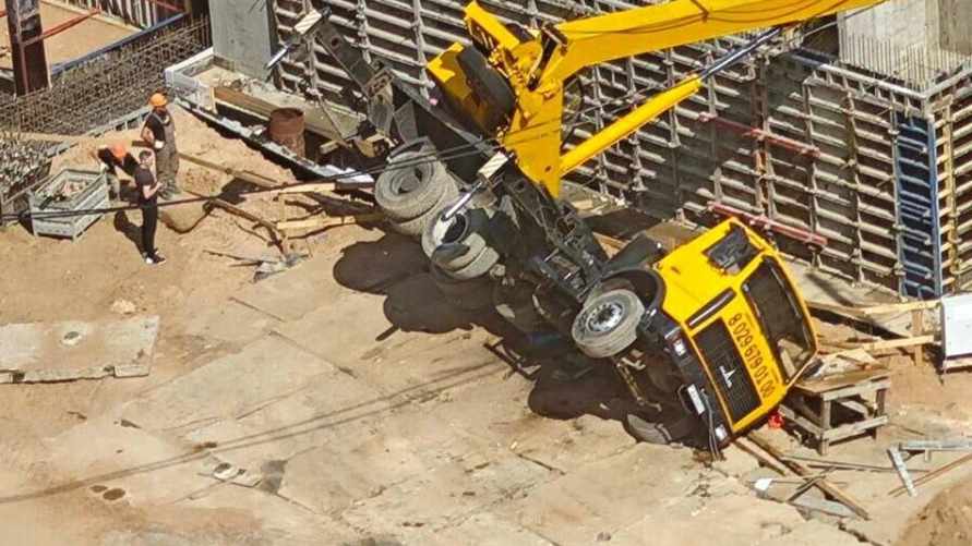 В Минске опрокинулся башенный кран. Есть пострадавшие?