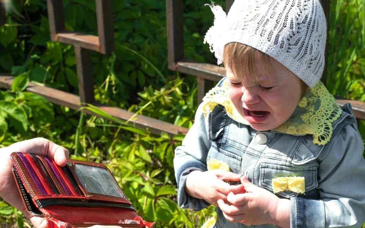 Найдут везде? Лукашенко утвердил соглашение о поиске белорусов-"алиментщиков" в России