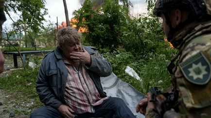 Российское наступление вынудило эвакуироваться тысячи украинцев в Харьковской области. Где идут бои?