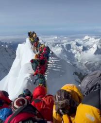 Long queues formed on Mount Everest