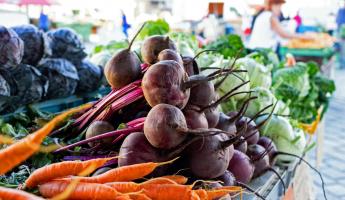 Правительство Беларуси ограничило вывоз моркови и свеклы из страны. В чем дело?