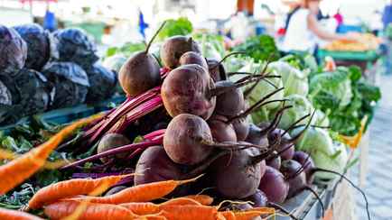 Правительство Беларуси ограничило вывоз моркови и свеклы из страны. В чем дело?