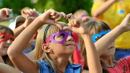 «Спрос растёт на глазах» — Сколько в 2024 году придётся заплатить за путёвки в детские лагеря Беларуси?