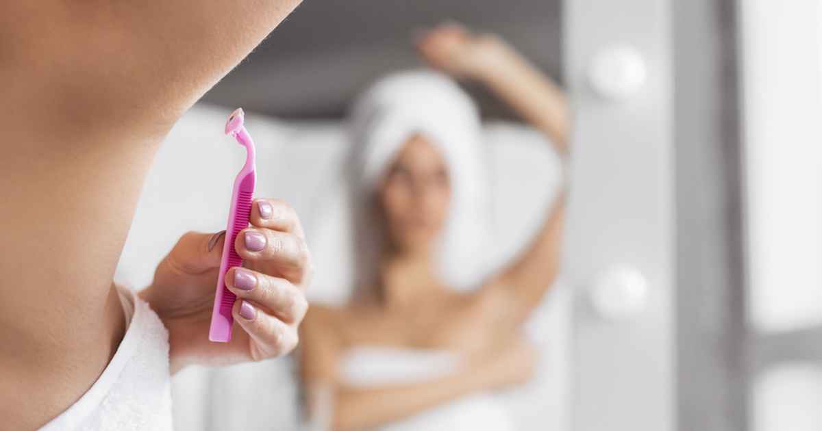 Как побрить подмышки, чтобы избежать раздражения? Одна деталь имеет решающее значение