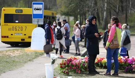 Транспорт на 50 маршрутах в Минске стал ходить реже. А когда пообещали пустить дополнительные автобусы на кладбища?