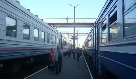 БелЖД на 10 дней изменила маршруты и график международных поездов из Минска в Брест. А что с электричками?