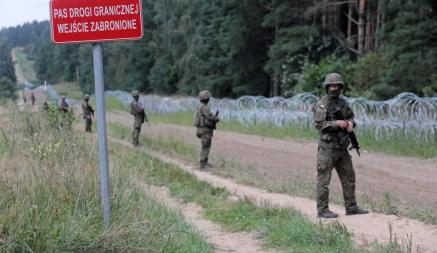 «Надо было сделать 2 года назад» — В Минобороны Польши пообещали увеличить «военное присутствие» на границе с Беларусью