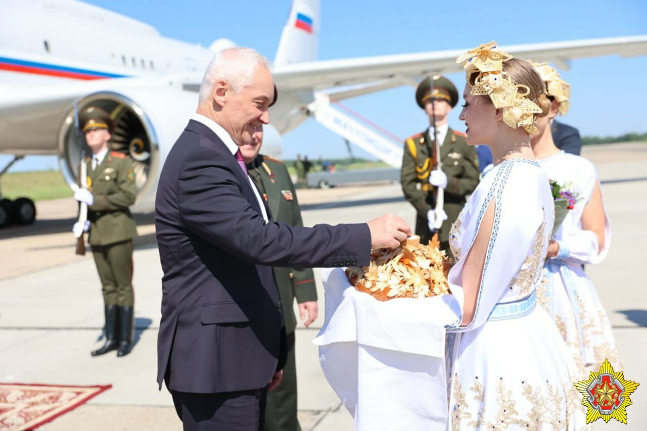 Новый глава Минобороны РФ Белоусов прилетел в Минск. Для чего?