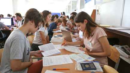 В Беларуси создали госкомиссию для вступительной кампании 2024 года. Что проконтролируют?