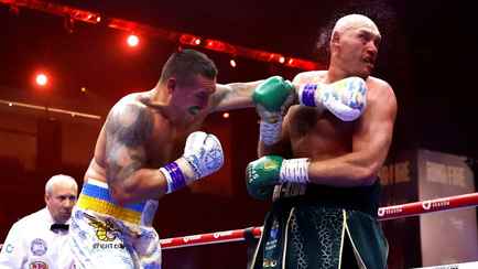 Украинец Усик победил Фьюри и стал абсолютным чемпионом мира по боксу в супертяжёлом весе