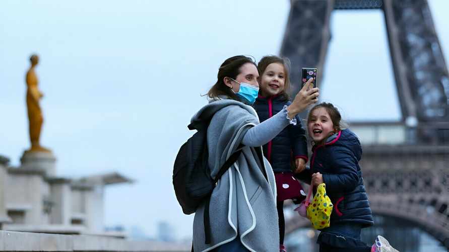 "Шенген" станет дороже? В посольствах Франции и Венгрии в Беларуси ответили