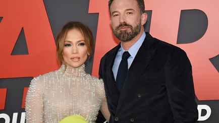 «Убита горем» — Появились слухи о разводе Дженнифер Лопес с Беном Аффлеком. Зачем певица звонила кризисным менеджерам?